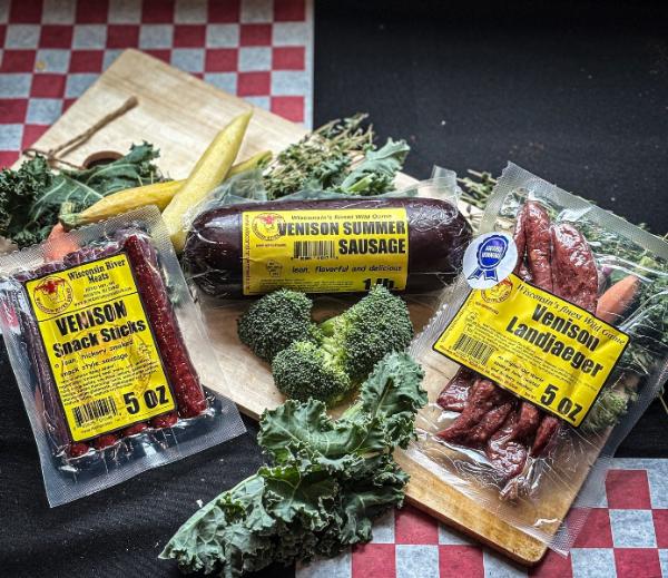 Venison Combo, a high protein low carb deer meat snack for hunters, body builders and diabetics from Wisconsin River Meats