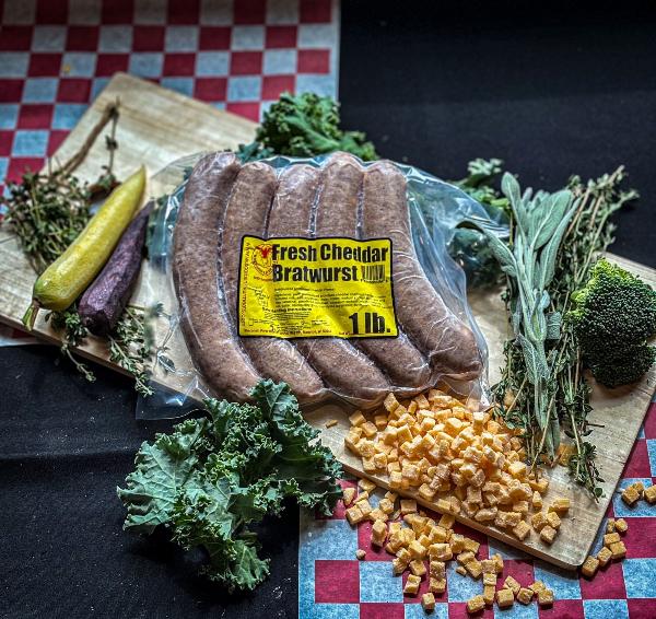 Fresh Cheddar Bratwurst (2lbs) - Wisconsin River Meats 