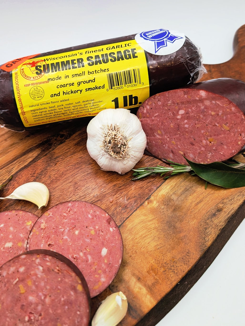 Wisconsin River Meats 1 lb garlic summer sausage, handcrafted beef sausage with bold garlic flavor